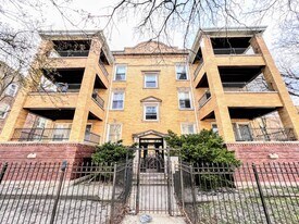 3607 W Leland Ave, Unit 3 in Chicago, IL - Building Photo