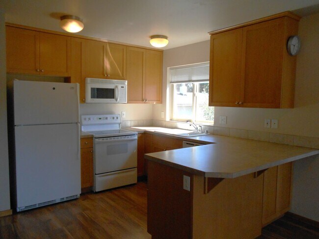 property at 919 24th St