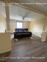 2329 NY-112 in Medford, NY - Foto de edificio - Building Photo