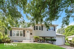 4411 NE 49th Terrace in Kansas City, MO - Building Photo
