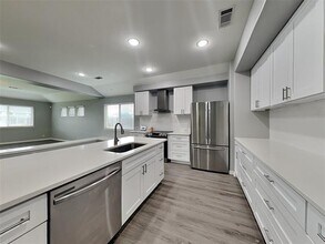 2102 Long Forest Rd in Forney, TX - Building Photo - Building Photo