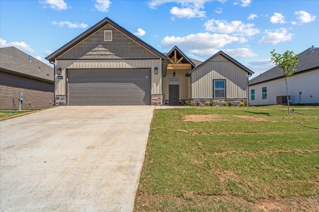 property at 1050 Sunshine Ct