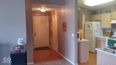 239 Legends Creek Way in Indianapolis, IN - Building Photo - Building Photo