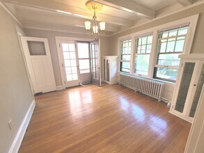 2541 N Lake Dr in Milwaukee, WI - Building Photo - Building Photo