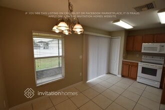 10613 Shady Preserve Dr in Riverview, FL - Building Photo - Building Photo