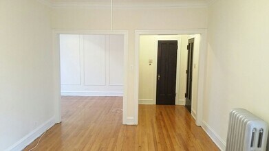 710 Seward St in Evanston, IL - Building Photo - Building Photo