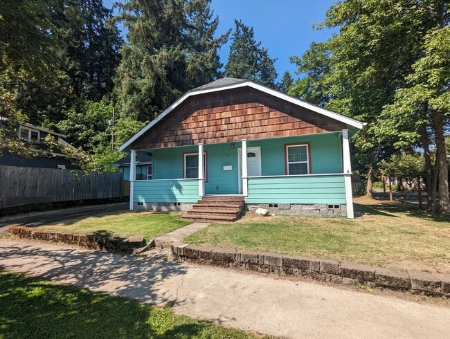 2496 Onyx St in Eugene, OR - Building Photo - Building Photo