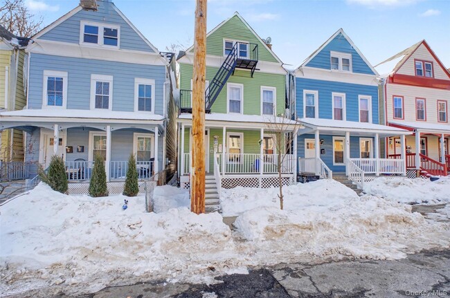 61 Carson Ave in Newburgh, NY - Building Photo - Building Photo