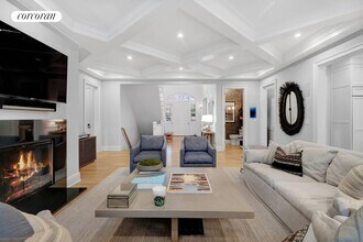 66 Birchwood Ln in Bridgehampton, NY - Building Photo - Building Photo