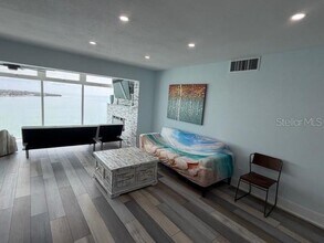 7200 Sunshine Skyway Ln S, Unit 15F in St. Petersburg, FL - Foto de edificio - Building Photo