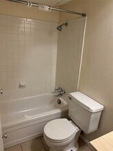 5921 Harvest Hill Rd in Dallas, TX - Building Photo - Building Photo