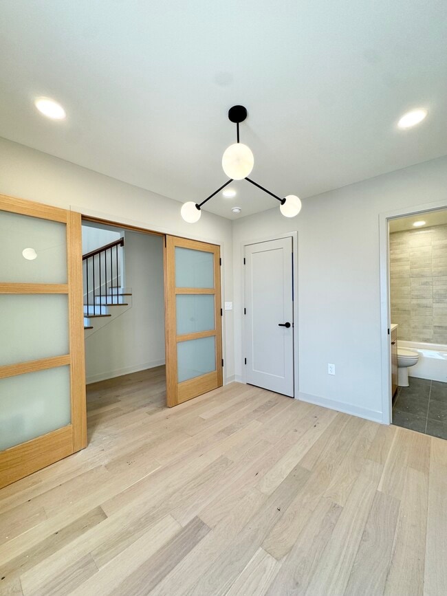 537 E 19th St in Kansas City, MO - Building Photo - Building Photo