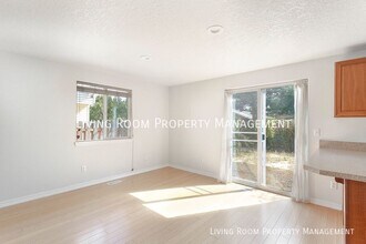 5232 SE 64th Ave in Portland, OR - Building Photo - Building Photo