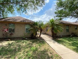 3805 Sheraton Ave, Unit D in Pharr, TX - Building Photo