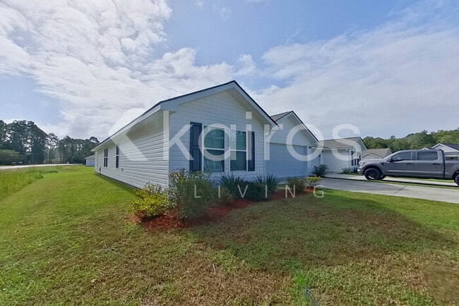 11 Cottage Grove Dr in Brunswick, GA - Building Photo - Building Photo