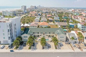 129 E Lantana St in South Padre Island, TX - Building Photo - Building Photo