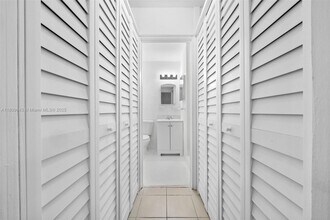 840 SW 7th St in Miami, FL - Building Photo - Building Photo