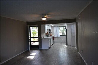 135 W Cypress Ct in Oldsmar, FL - Building Photo - Building Photo