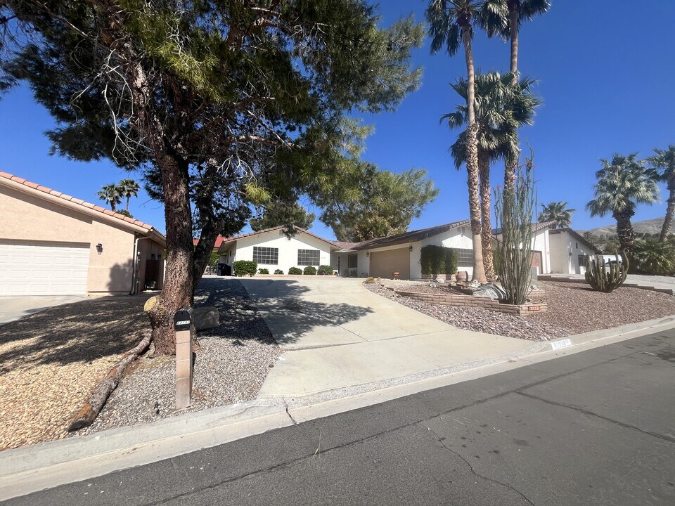 64747 Pinehurst Cir in Desert Hot Springs, CA - Building Photo