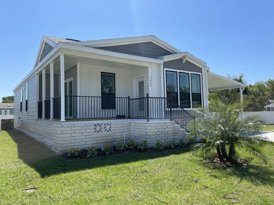 7983 Yukon Trl in Ellenton, FL - Building Photo