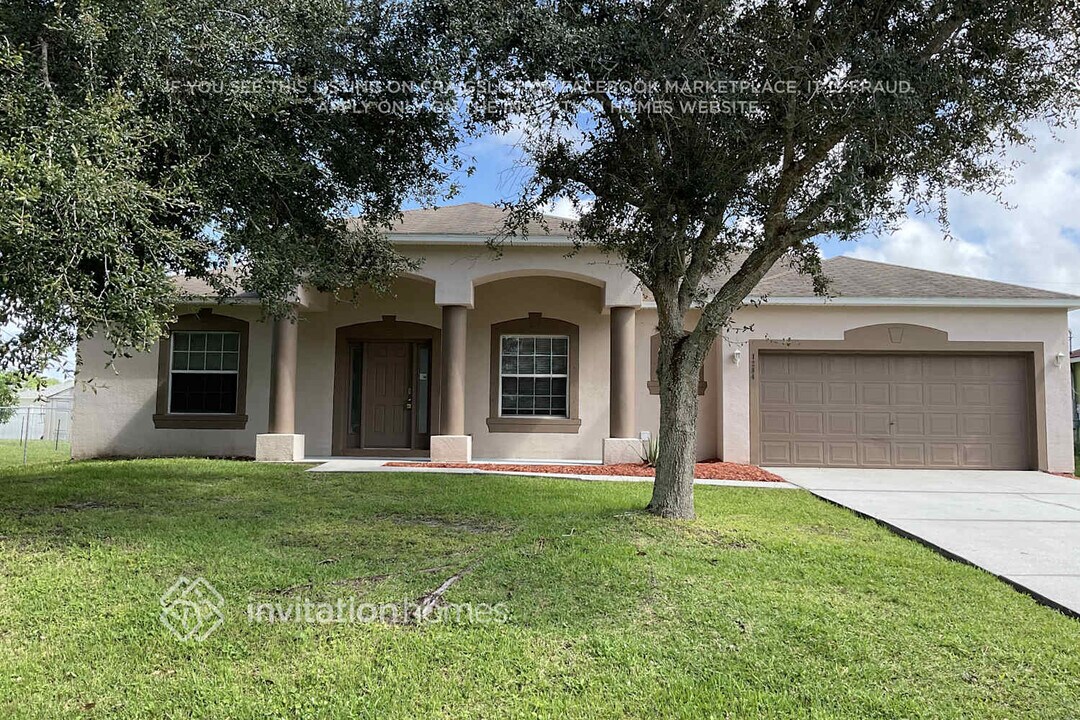 1284 Rayfield St SE in Palm Bay, FL - Building Photo
