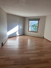 2210 Midland Grove Rd in Roseville, MN - Building Photo - Building Photo