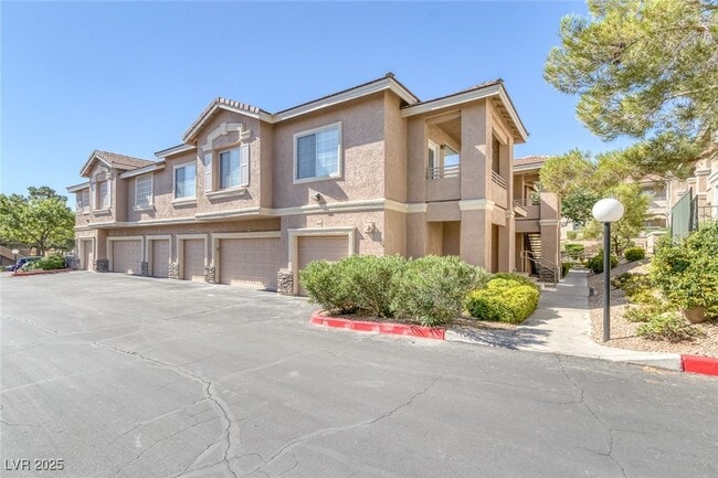 9901 Trailwood Dr in Las Vegas, NV - Foto de edificio - Building Photo