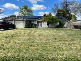 12290 Rd 37 in Madera, CA - Building Photo