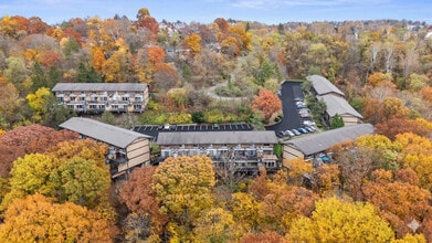 Village in the Park Apartments - 3001 Marshall Rd in Pittsburgh, PA - Building Photo - Building Photo