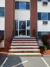 74 Beach St, Unit Unit #3-3 in Woburn, MA - Building Photo - Building Photo