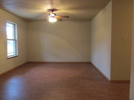 930 Cavanaugh in Fort Smith, AR - Building Photo