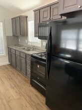 13 Parker Creek Rd in Huntsville, TX - Building Photo - Building Photo