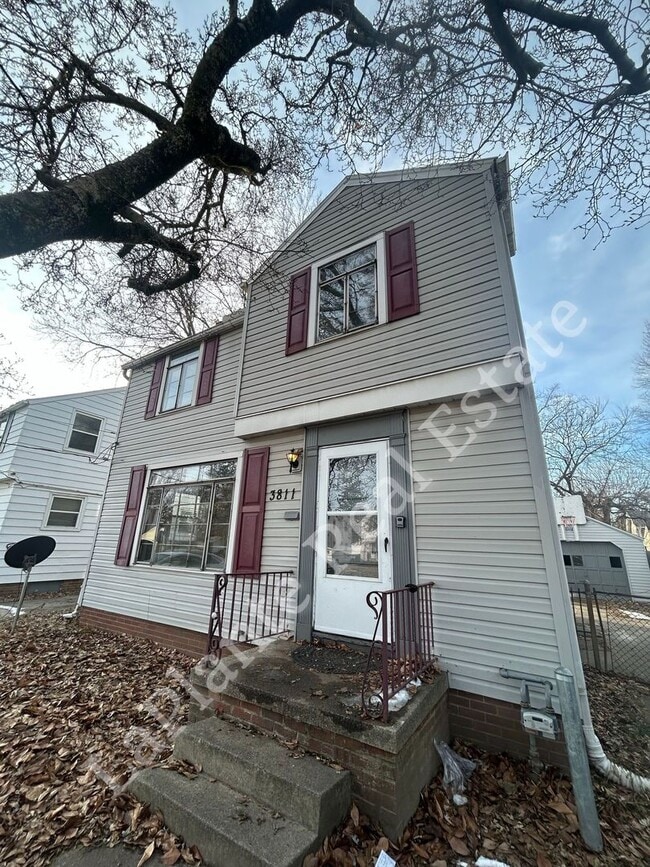 3811 Wallwerth Dr in Toledo, OH - Building Photo - Building Photo