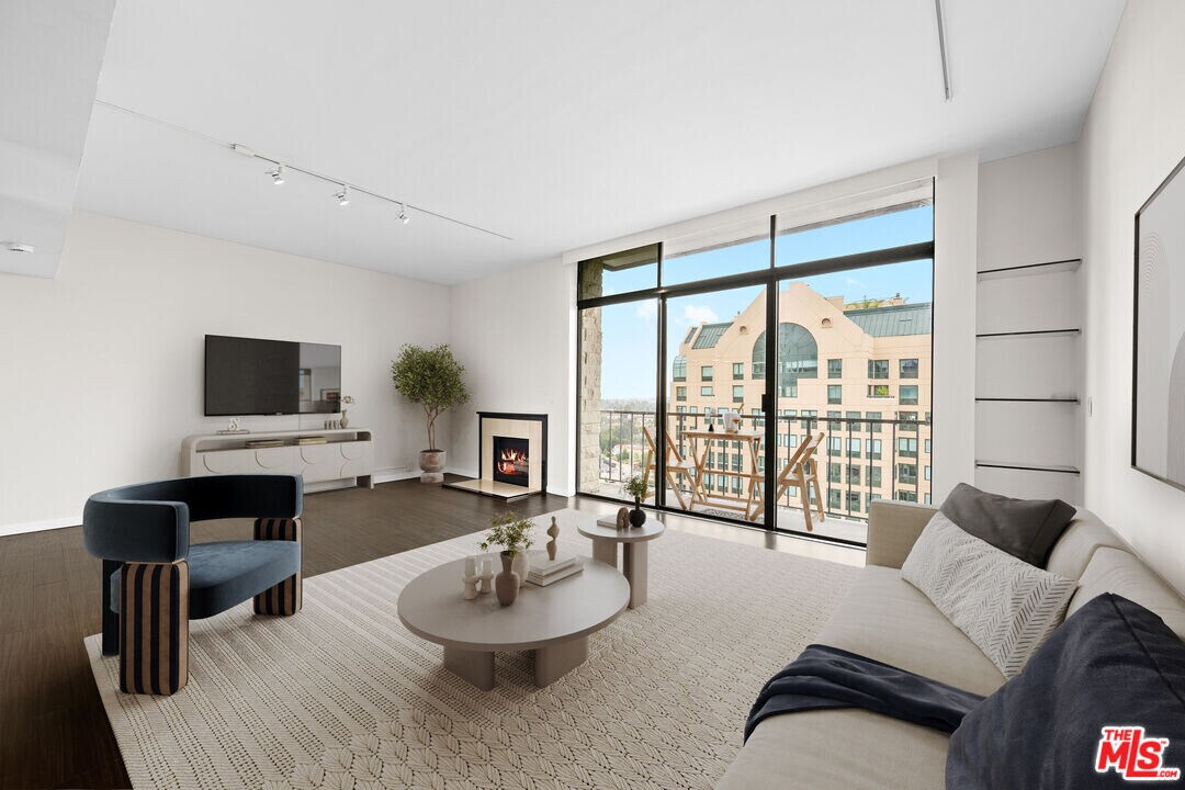 10535 Wilshire Blvd in Los Angeles, CA - Building Photo