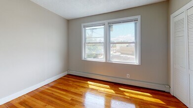 280 McGrath Hwy, Unit 2A in Somerville, MA - Building Photo - Building Photo