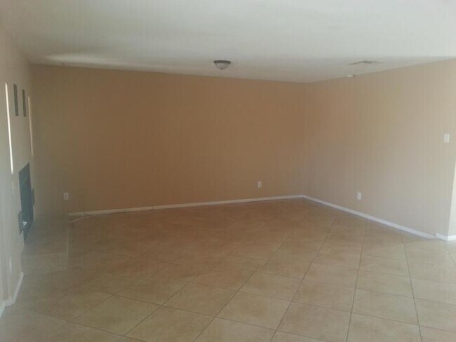 7955 W Fairmount Ave in Phoenix, AZ - Building Photo - Building Photo