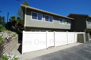 491 Serento Cir in Thousand Oaks, CA - Building Photo