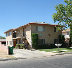 38739 5th St E in Palmdale, CA - Building Photo - Building Photo