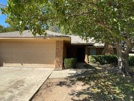 3520 Wessex Ct in Denton, TX - Building Photo