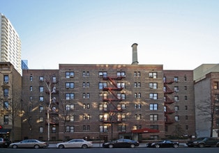 1420 York Ave in New York, NY - Foto de edificio - Building Photo