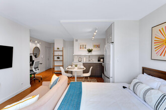 401 E 34th St in New York, NY - Foto de edificio - Building Photo