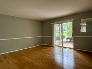 930 Beau Dr in Des Plaines, IL - Building Photo - Building Photo