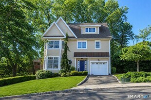 55 Southport Ridge in Fairfield, CT - Building Photo