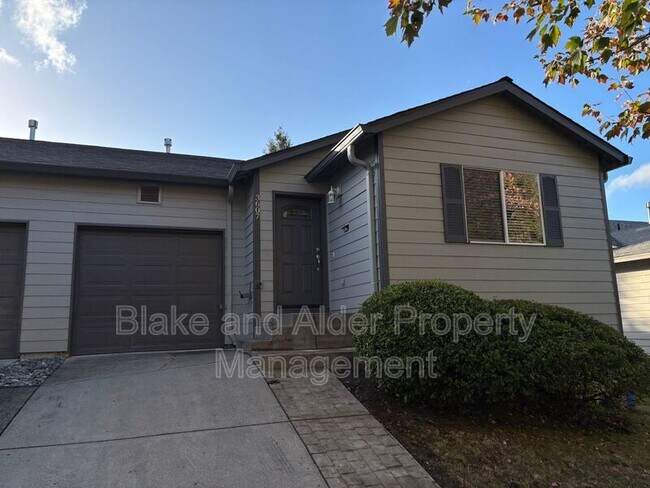 3607 NE 158th Ave in Portland, OR - Building Photo - Building Photo