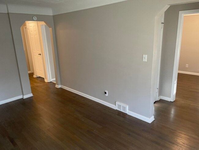 18400 Rosemont Ave in Detroit, MI - Building Photo - Building Photo