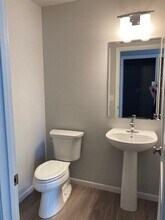 621 Hillcrest Dr in Waunakee, WI - Building Photo - Building Photo