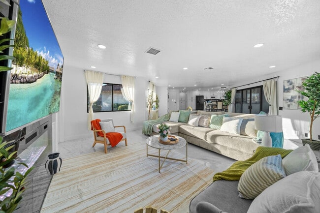 14552 Skyline Truck Trail in Jamul, CA - Building Photo - Building Photo