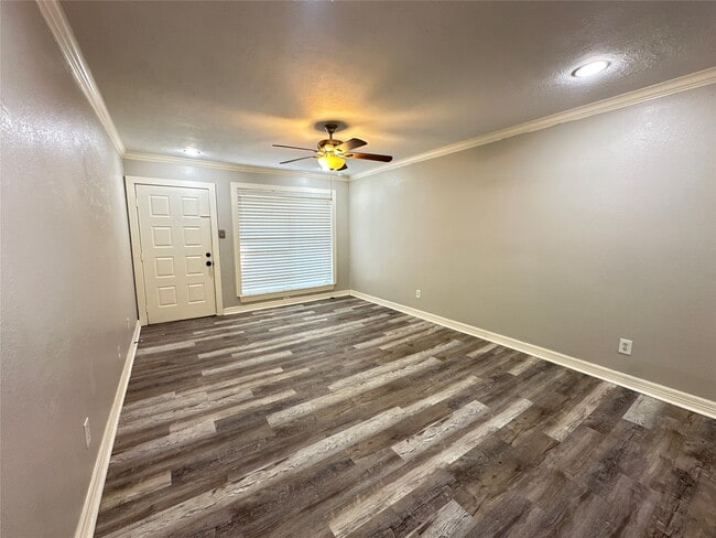 property at 7313 Gulf Fwy