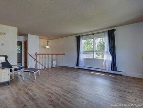 3549 Dunkirk Dr in Anchorage, AK - Building Photo - Building Photo
