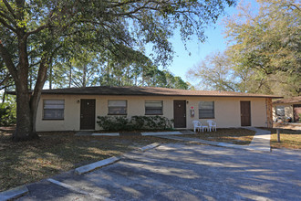 Kimberly Anne Apartments in Pinellas Park, FL - Building Photo - Building Photo